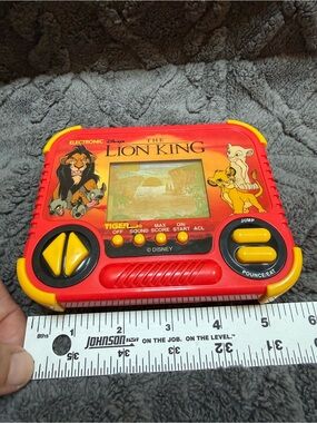 Vintage 1994 Tiger Electronics The Lion King Handheld Game - Working